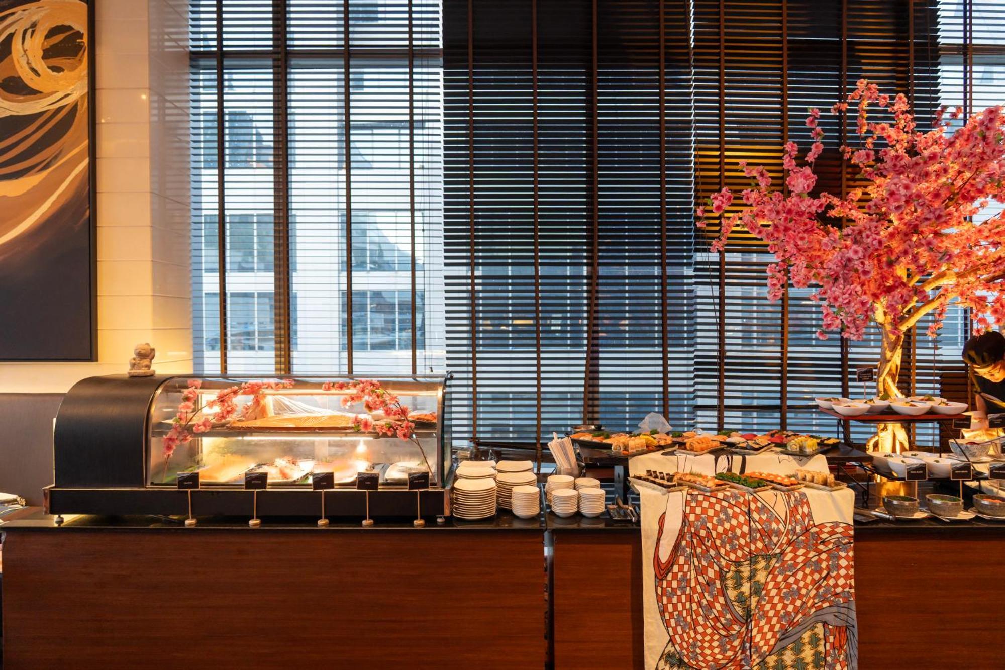 Four Points By Sheraton Ploenchit Sukhumvit , Phloen Chit Station 酒店