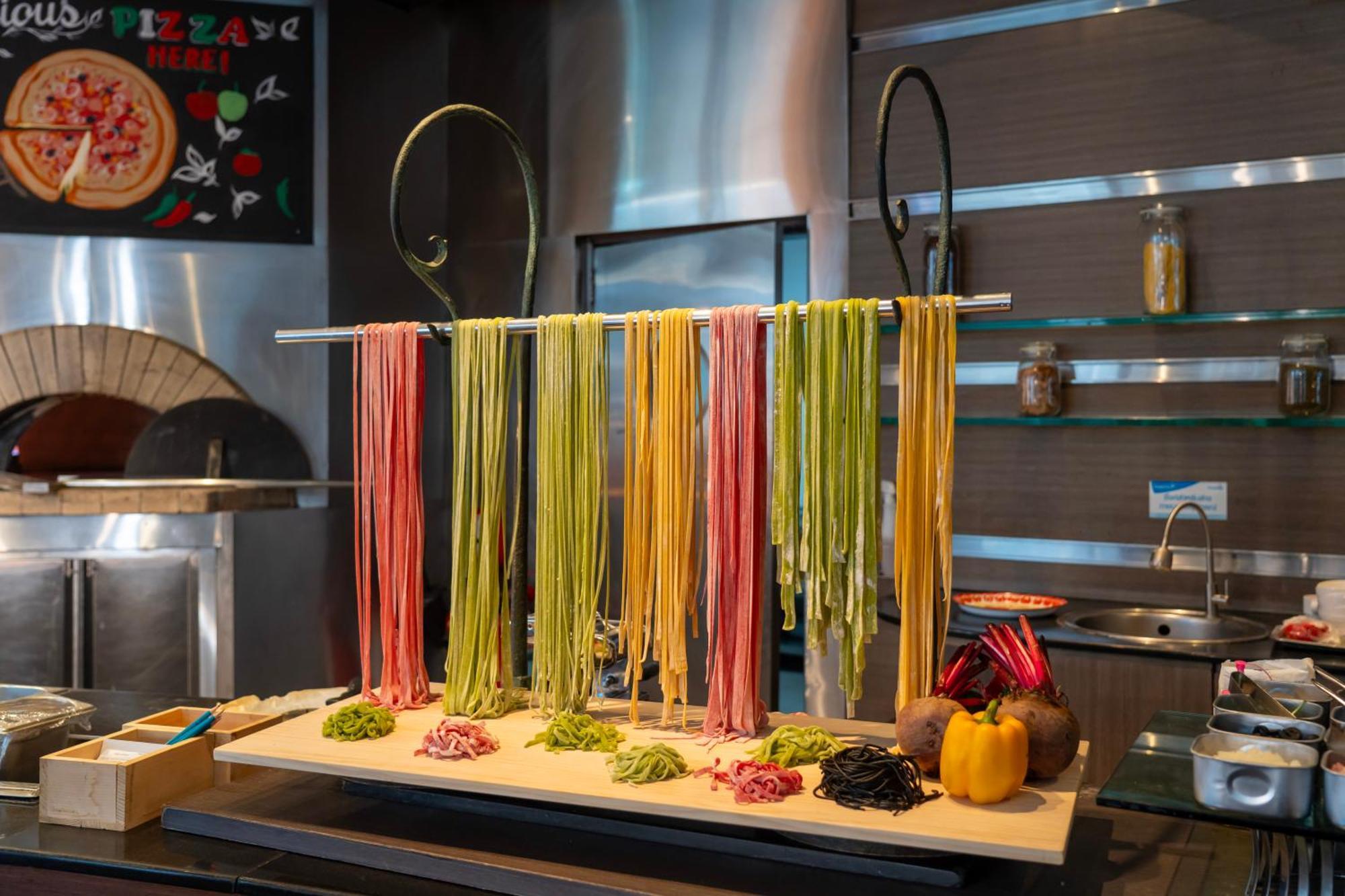 Four Points By Sheraton Ploenchit Sukhumvit , Phloen Chit Station 曼谷